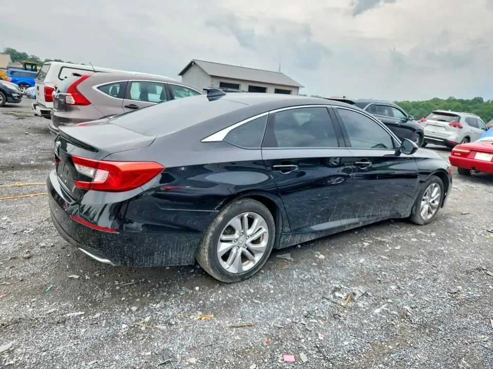 2018 HONDA ACCORD LX  