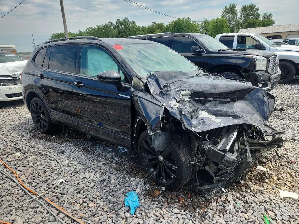 2020 VOLKSWAGEN TIGUAN SE  