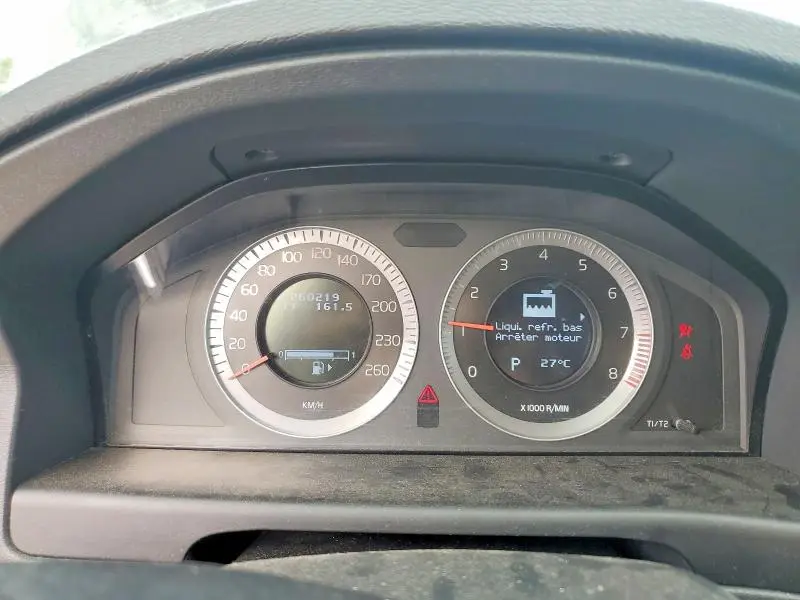2010 VOLVO XC70 3.2  