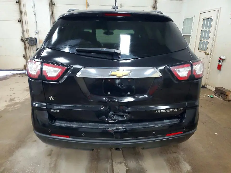 2016 CHEVROLET TRAVERSE LT  