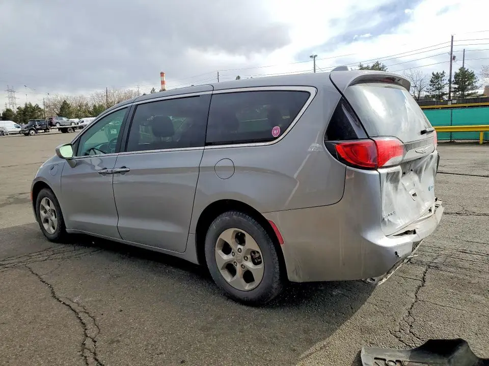 2019 CHRYSLER PACIFICA HYBRID TOURING PLUS  