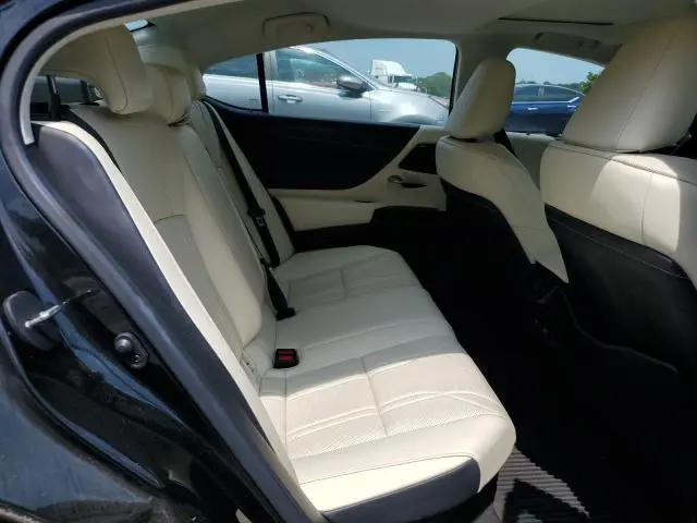 2022 LEXUS ES 300H BASE  