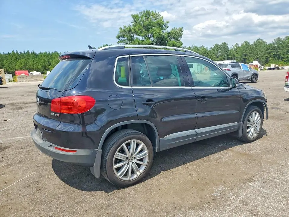 2015 VOLKSWAGEN TIGUAN S  