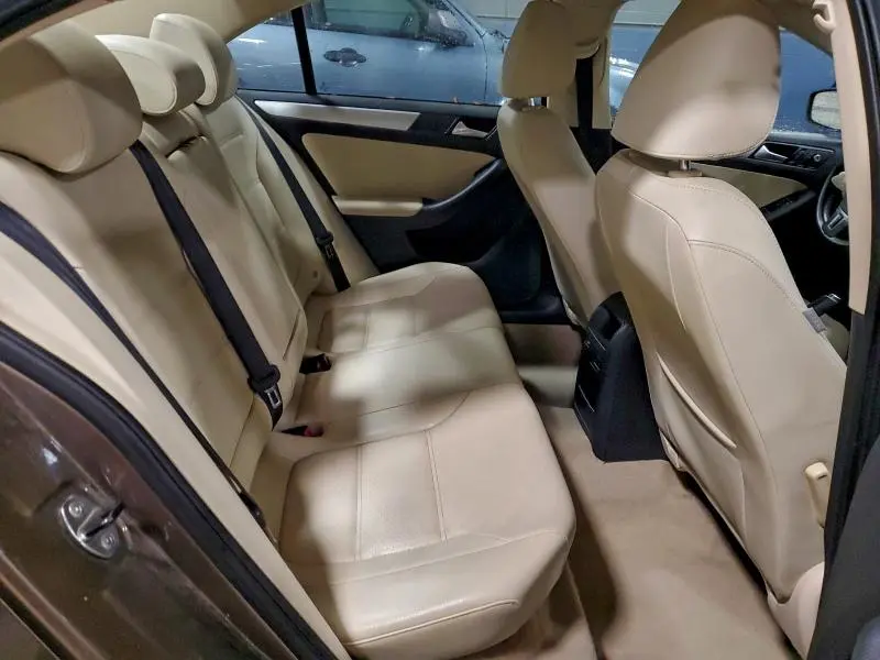 2014 VOLKSWAGEN JETTA SE  