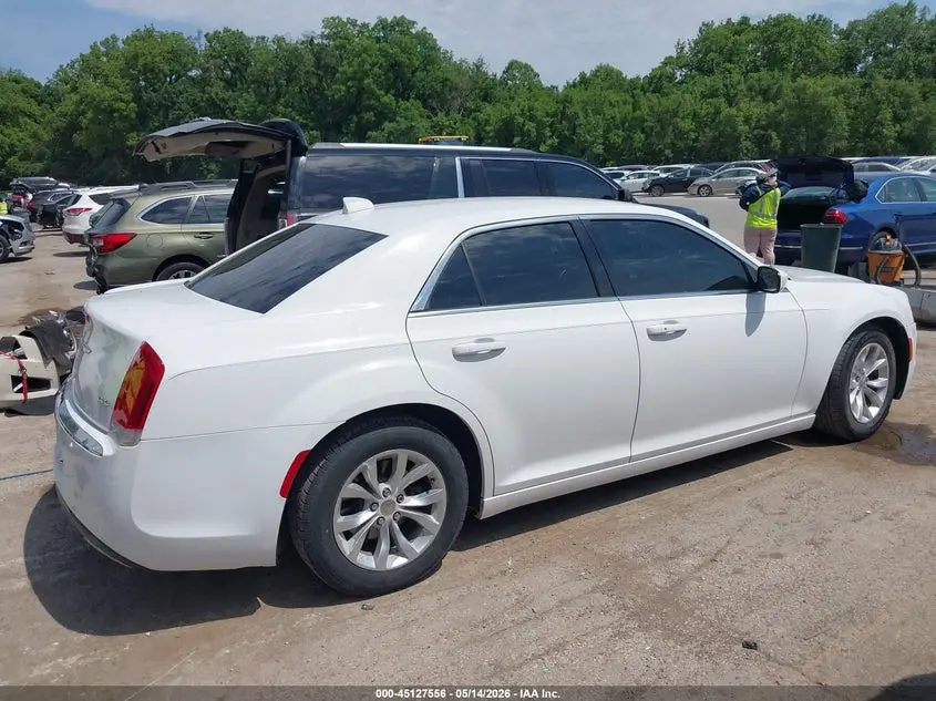 2015 CHRYSLER 300 LIMITED