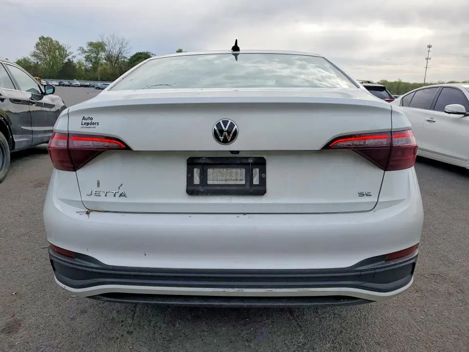 2022 VOLKSWAGEN JETTA SE  