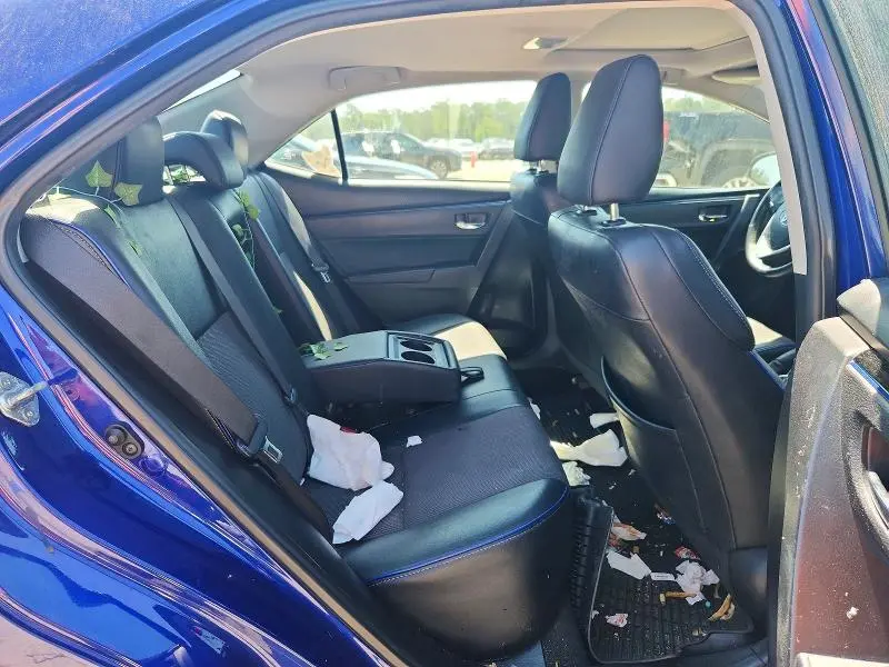 2018 TOYOTA COROLLA SE  