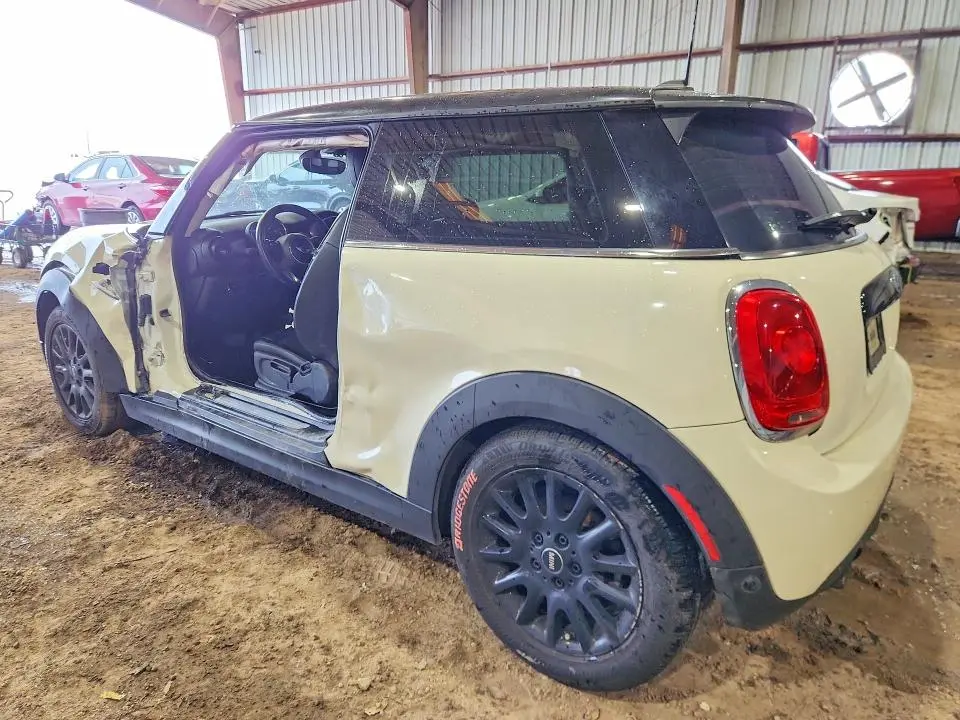2018 MINI COOPER   