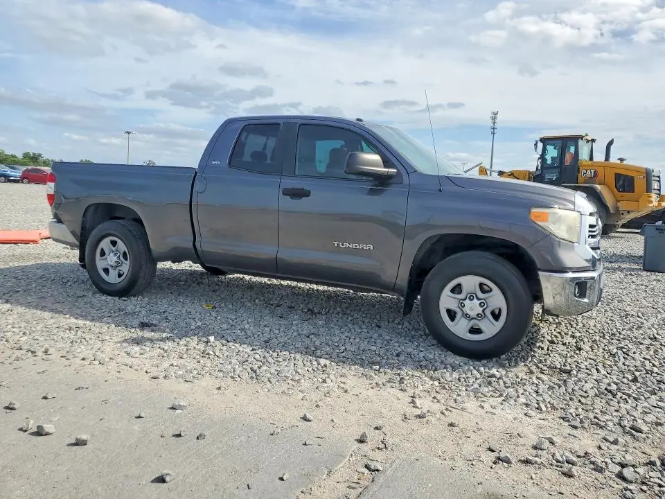 2017 TOYOTA TUNDRA SR5  