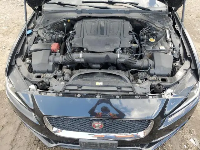 2017 JAGUAR XE PREMIUM  