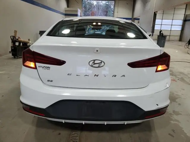 2019 HYUNDAI ELANTRA SE  