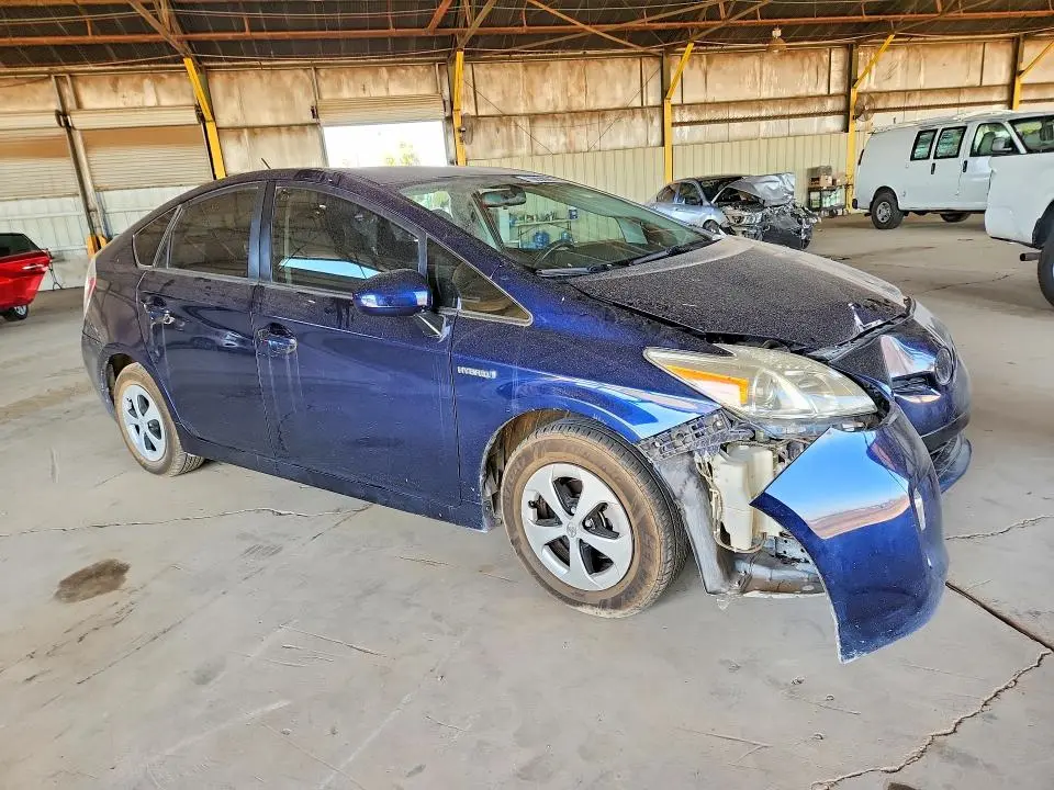 2013 TOYOTA PRIUS THREE  
