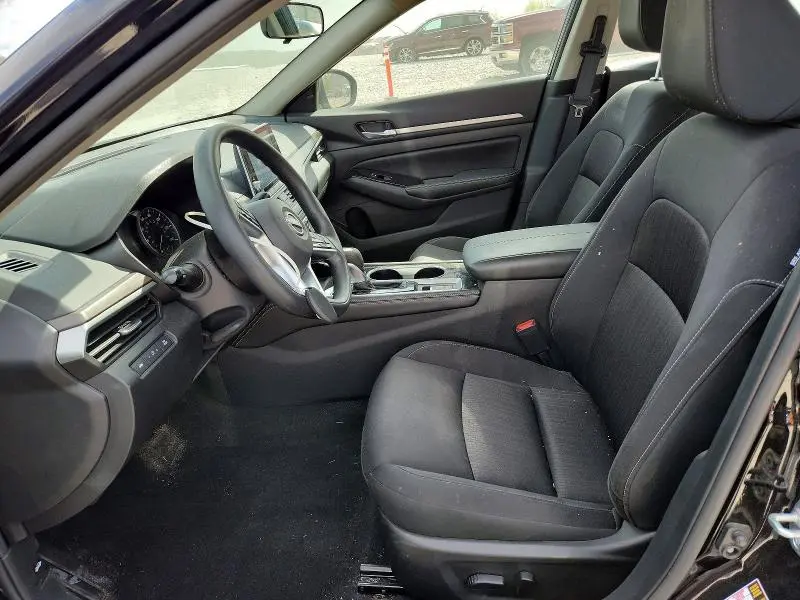 2023 NISSAN ALTIMA SV  