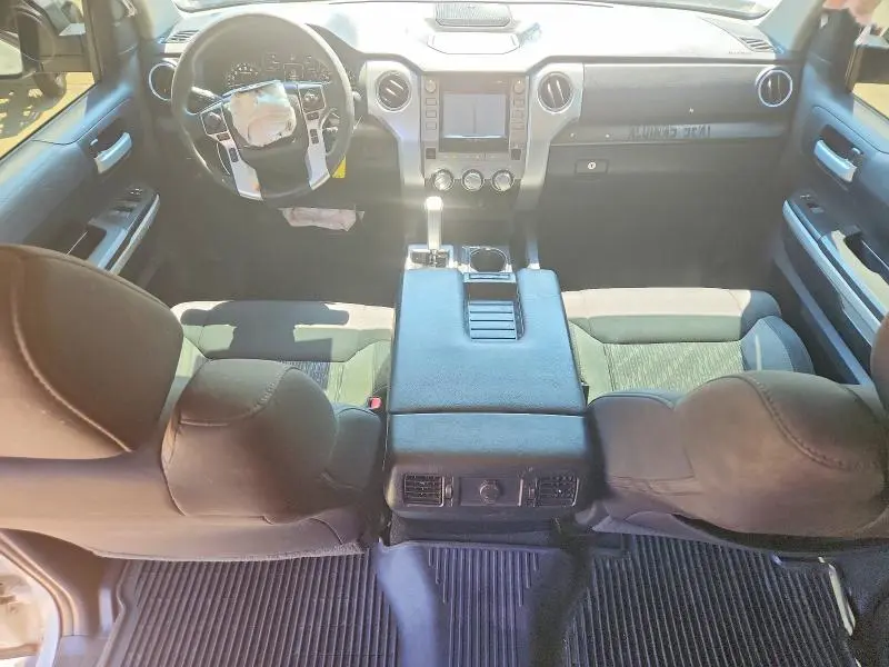 2019 TOYOTA TUNDRA CREWMAX SR5  
