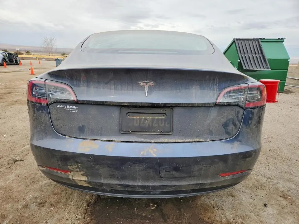 2021 TESLA MODEL 3   