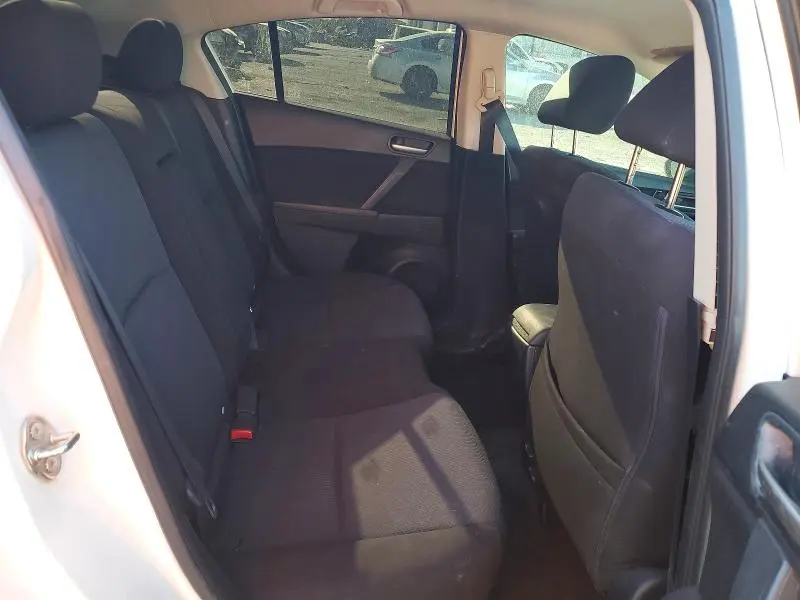 2010 MAZDA 3 I  