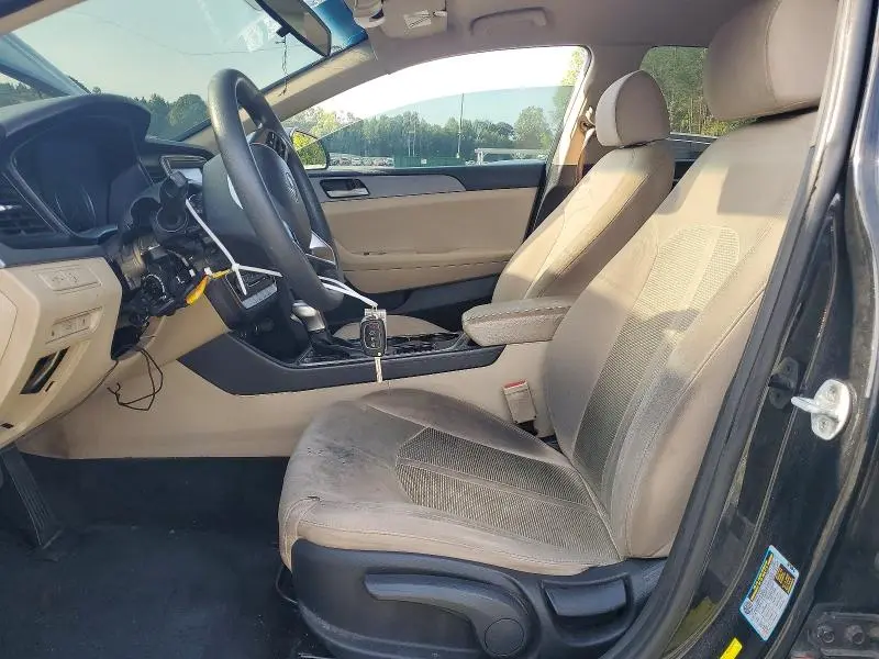 2018 HYUNDAI SONATA SE  
