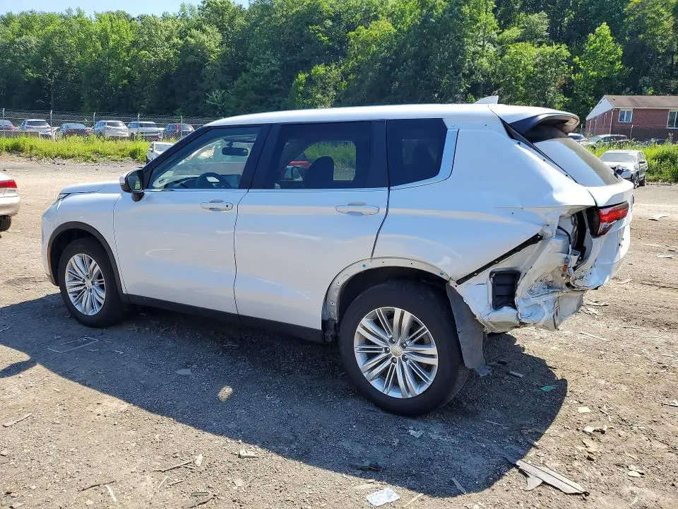 2024 MITSUBISHI OUTLANDER ES  