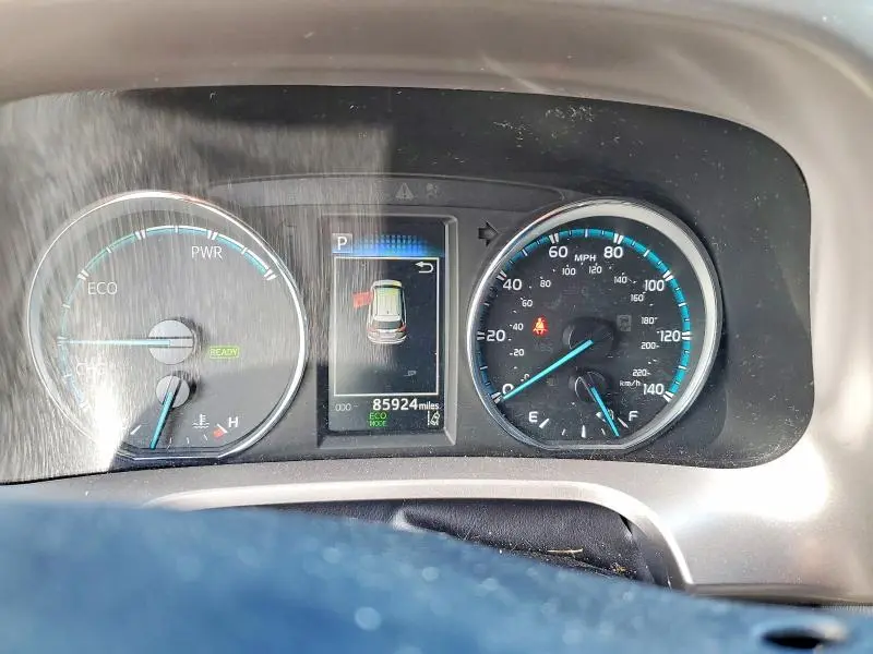 2018 TOYOTA RAV4 HV LE  