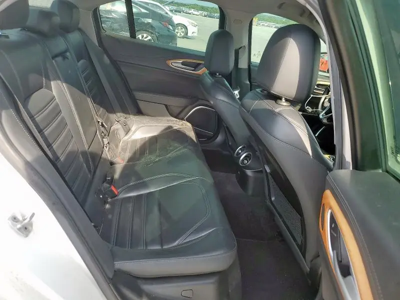 2017 ALFA ROMEO GIULIA TI  