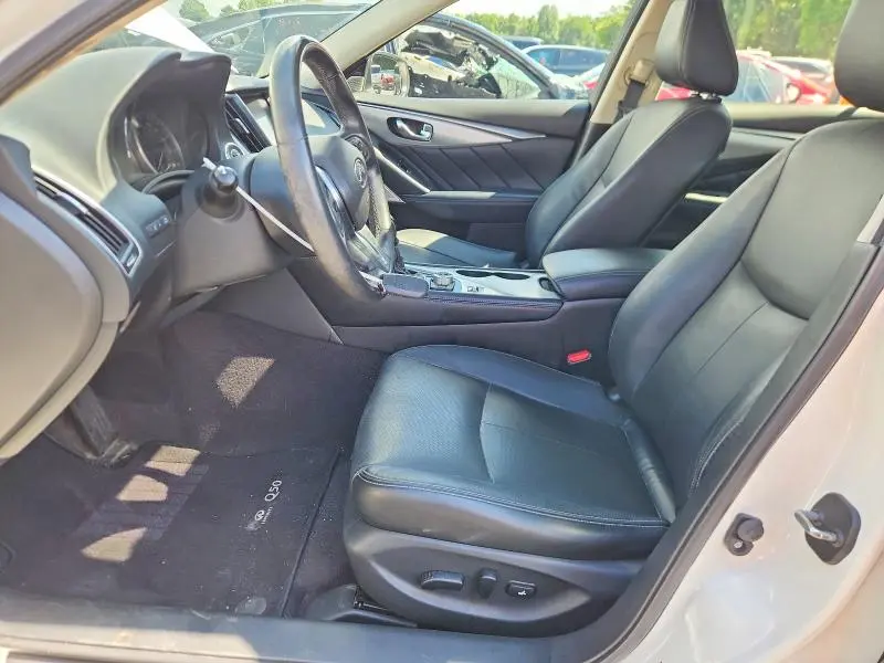 2021 INFINITI Q50 LUXE  