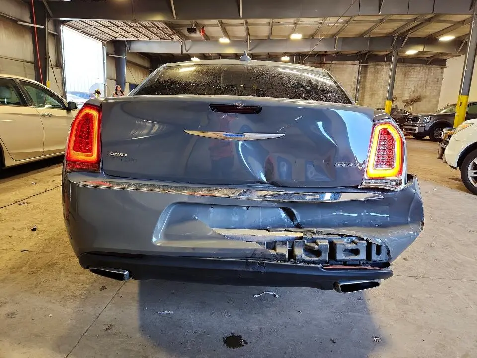 2018 CHRYSLER 300 LIMITED  