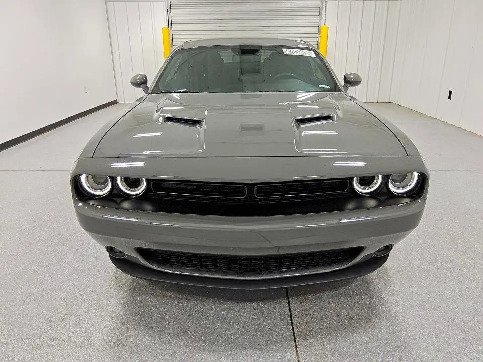 2023 DODGE CHALLENGER SXT  