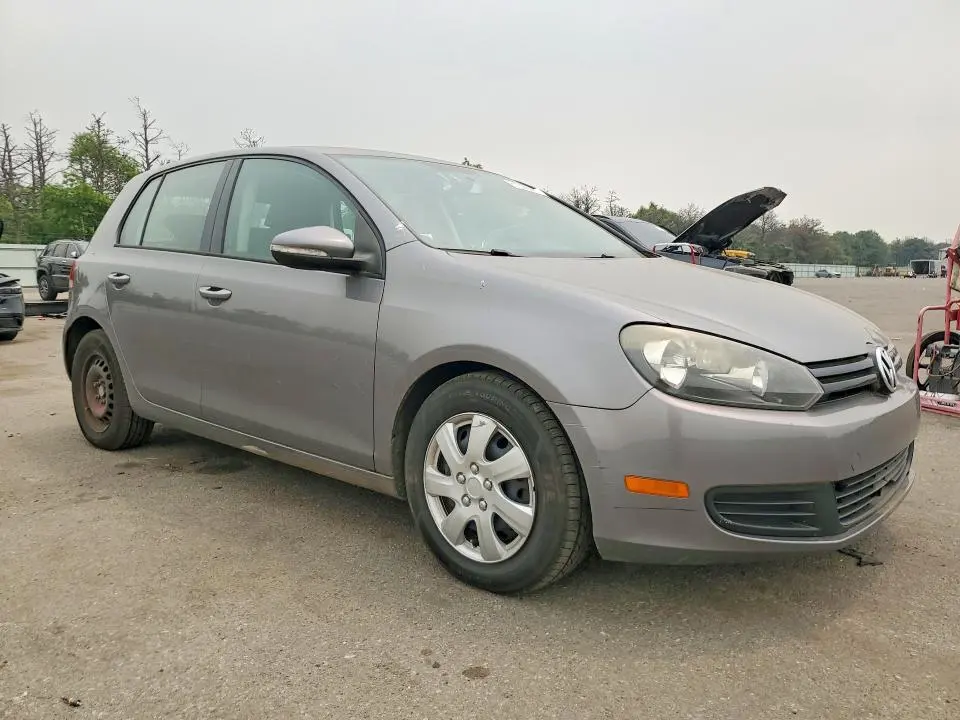 2010 VOLKSWAGEN GOLF   