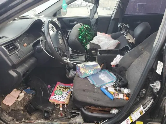 2015 TOYOTA CAMRY LE  