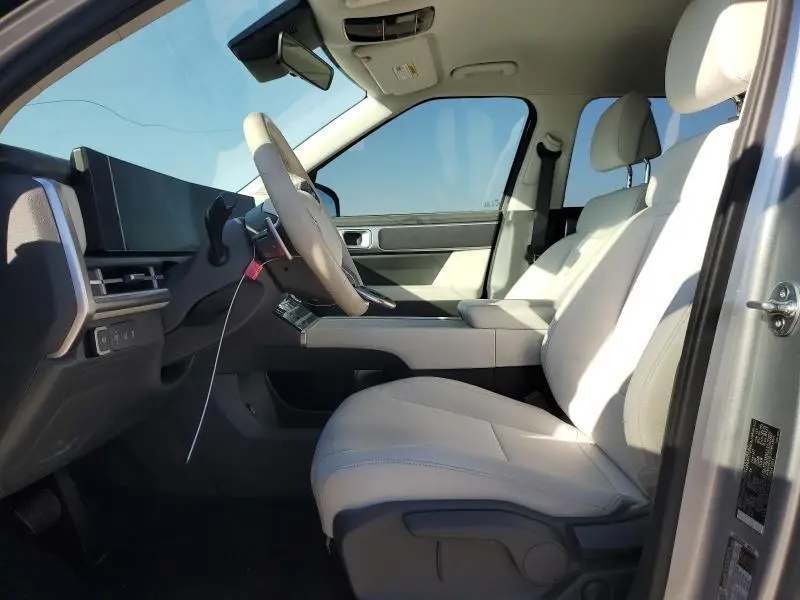 2024 HYUNDAI SANTA FE SE  