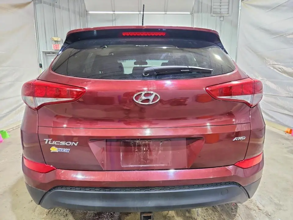 2017 HYUNDAI TUCSON SE  