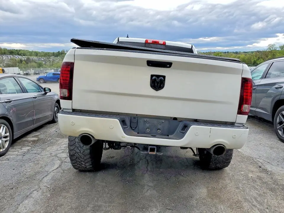 2014 RAM 1500 SPORT  