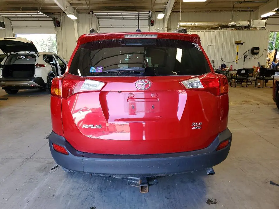 2015 TOYOTA RAV4 XLE  