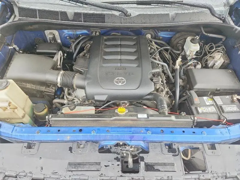 2016 TOYOTA TUNDRA CREWMAX SR5  