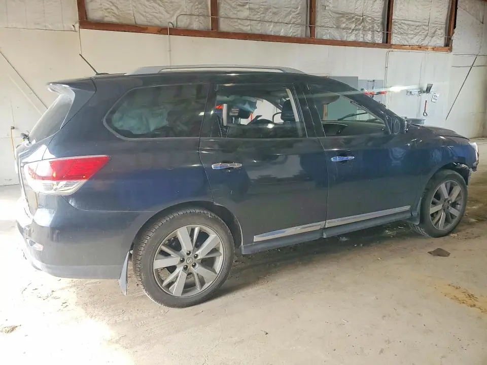 2013 NISSAN PATHFINDER S  