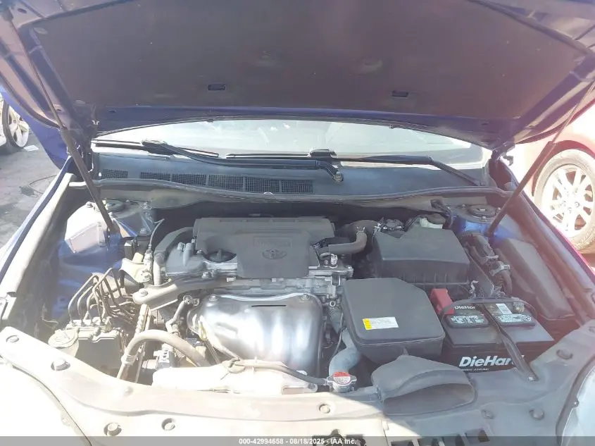 2016 TOYOTA CAMRY SE
