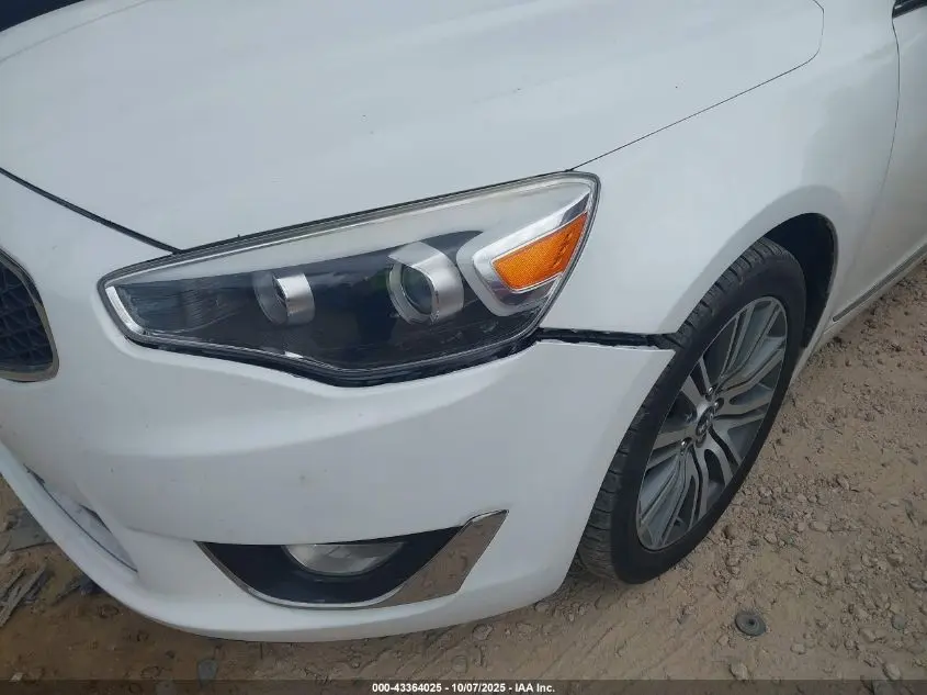 2016 KIA CADENZA PREMIUM