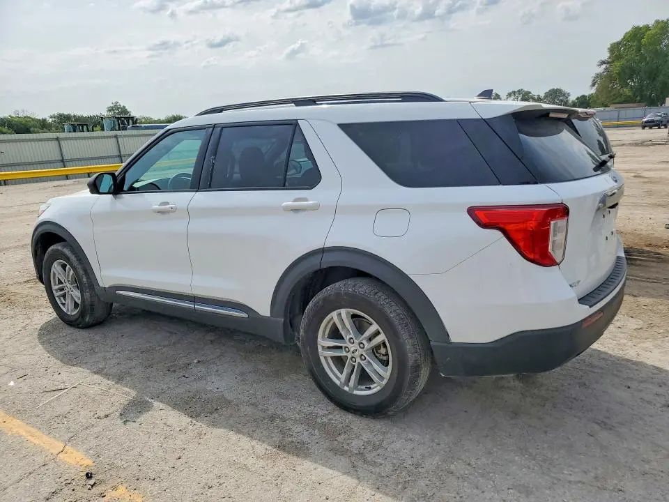2022 FORD EXPLORER XLT  