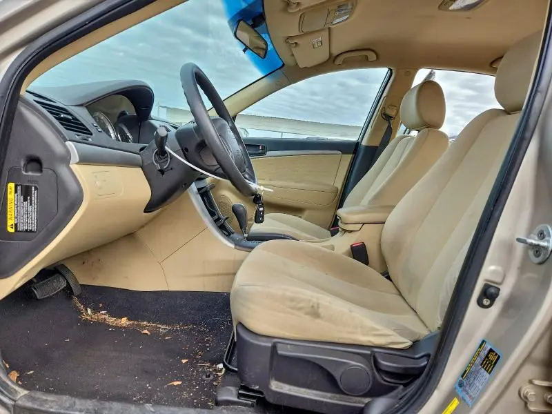 2010 HYUNDAI SONATA GLS  