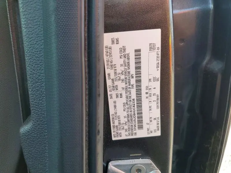 2017 FORD ESCAPE TITANIUM  