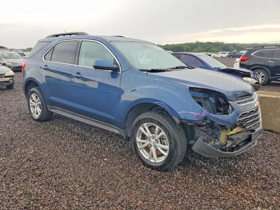 2017 CHEVROLET EQUINOX LT  