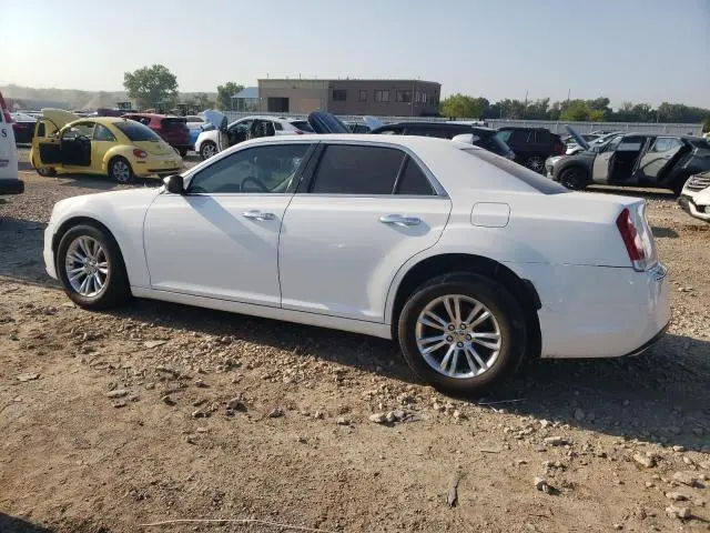 2016 CHRYSLER 300C   