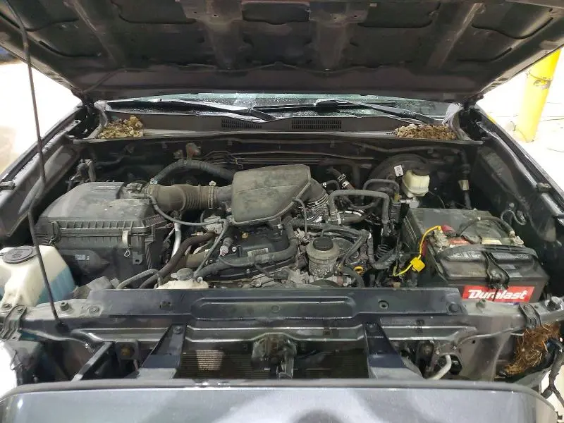 2017 TOYOTA TACOMA SR  