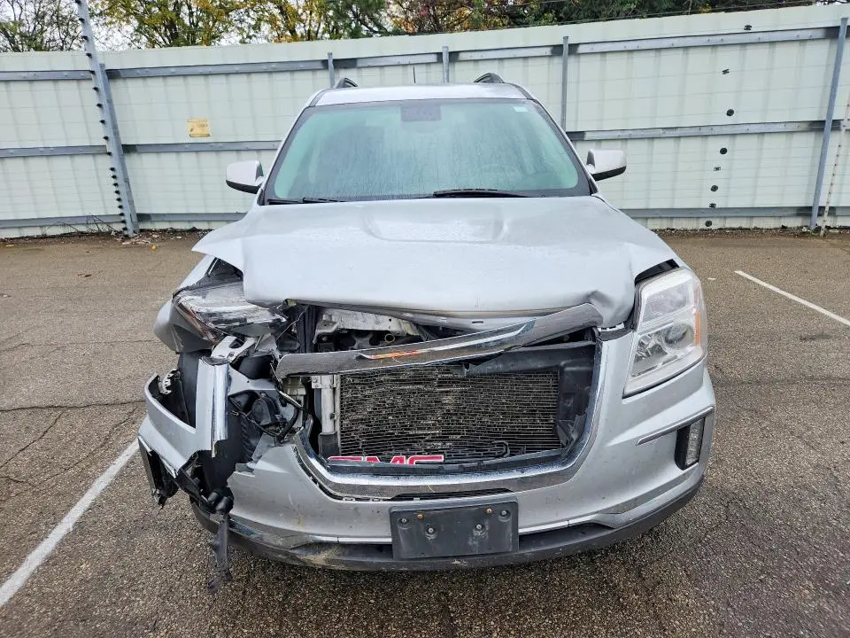 2016 GMC TERRAIN SLE  