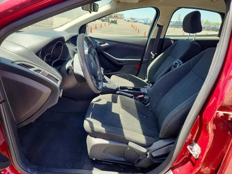 2015 FORD FOCUS SE  