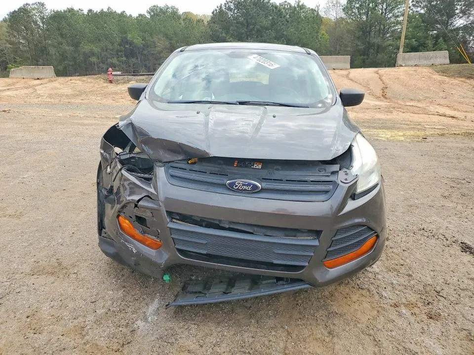 2016 FORD ESCAPE S  