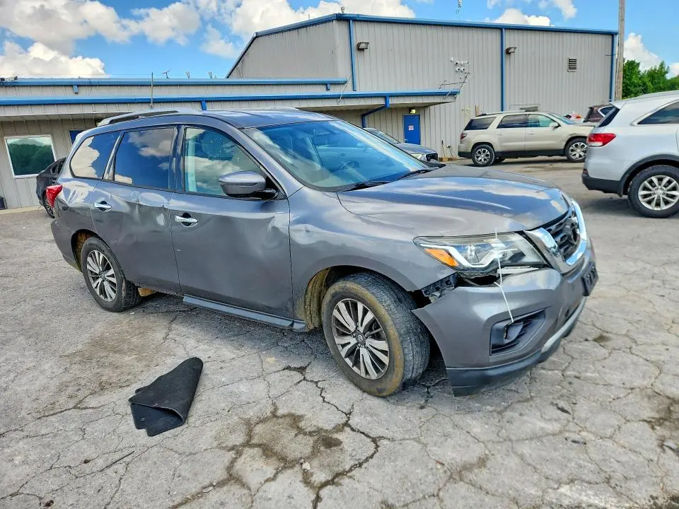 2019 NISSAN PATHFINDER SV  