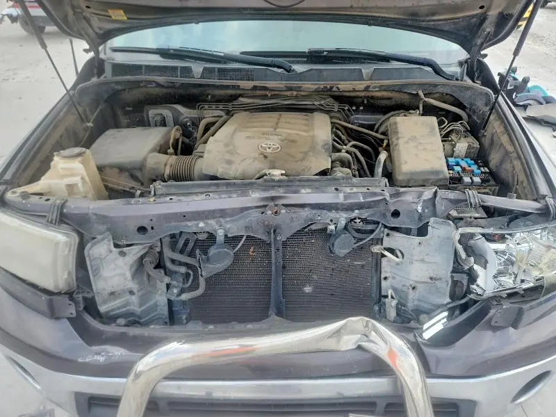 2011 TOYOTA TUNDRA   