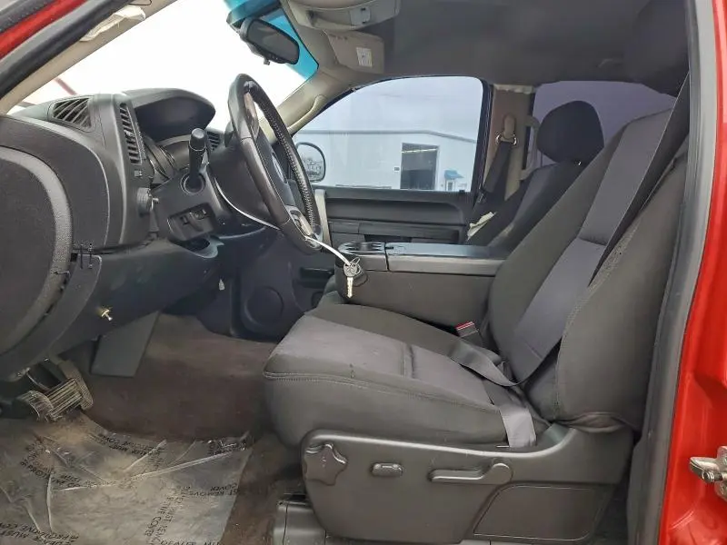 2011 CHEVROLET SILVERADO C1500 LT  