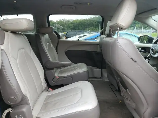 2017 CHRYSLER PACIFICA TOURING L  